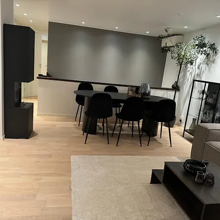 Modern House With Two Bathrooms And Two Bedrooms, Renovated In 2022 * 卑爾根